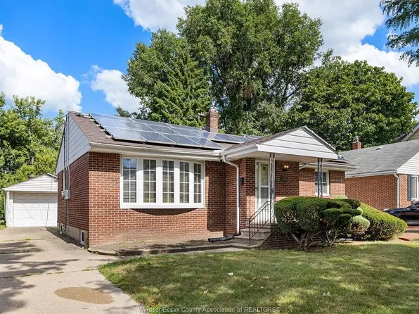 386 Partington Ave, Windsor, ON N9B 2N5