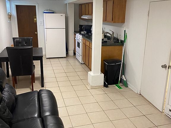5th image of 3449 N Marshfield Ave Unit G