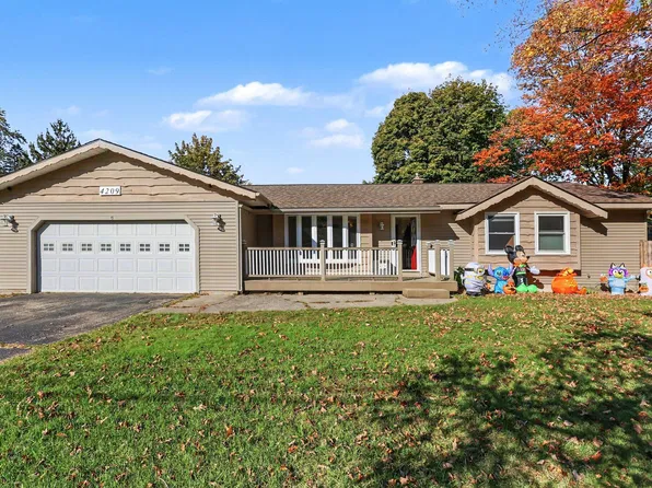 4209 Blair St, Hudsonville, MI 49426