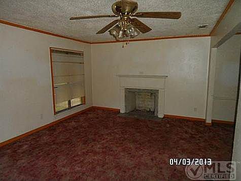 2nd image of 1529 Madrid St