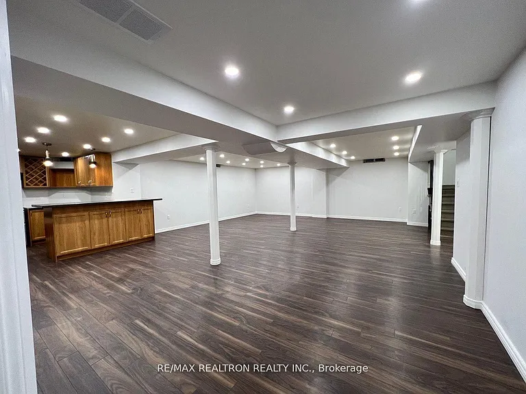 69 Gatcombe Cir #BASEMENT — Photo 9