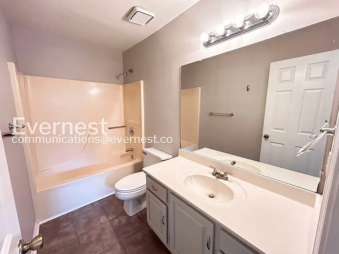5950 Henley Dr — Photo 19
