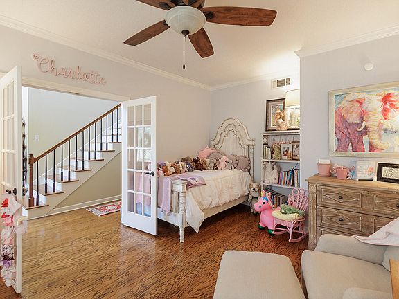 5th image of 4434 Ridgeway Dr