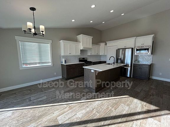 4th image of 5694 Eaglewood Dr