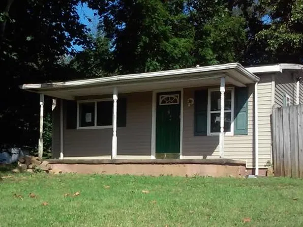 133 Gilliam Ln, Johnson City, TN 37615
