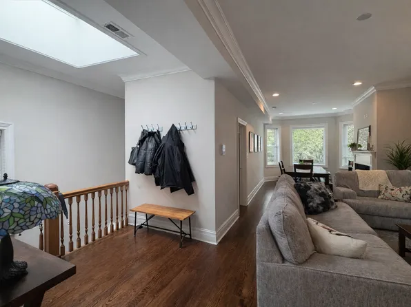3728 N Magnolia Ave #37, Chicago, IL 60613