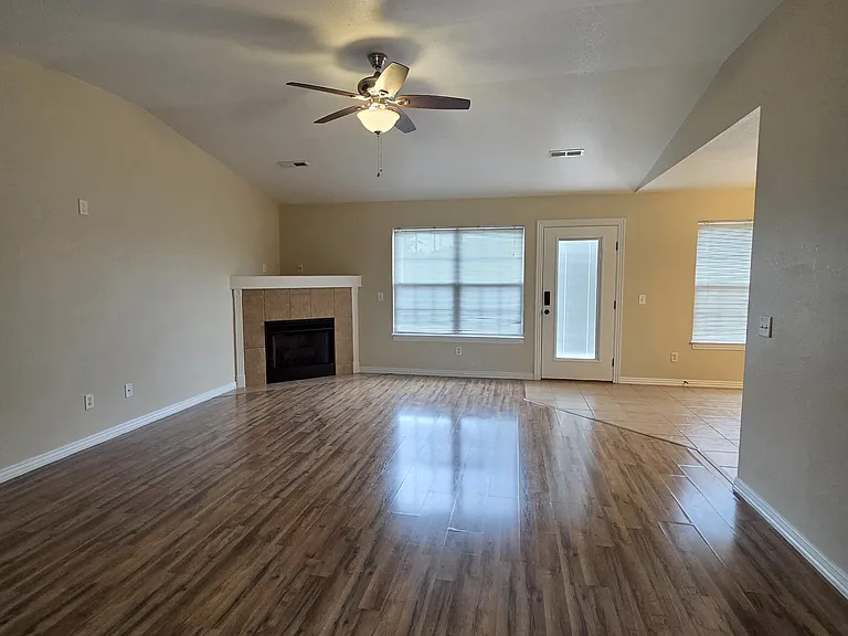 3505 SW Carriageway Ave — Photo 2