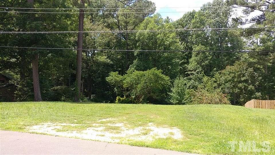 1st image of 209 Marilyn Cir