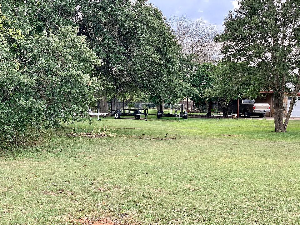 2nd image of 317 Sunset Dr