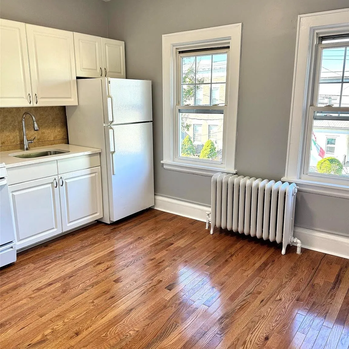 1 bed, 1.0 bath, 864 sqft, $2,450 — Photo 1