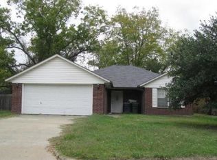 1104 Herman St, Lufkin, TX 75904