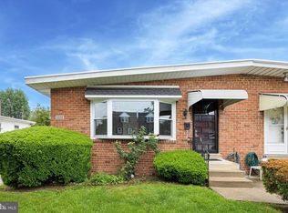 1069 Surrey Rd, Philadelphia, PA 19115