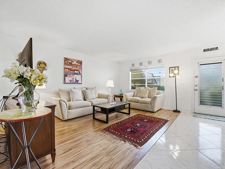 441 Burgundy Ave #441-J — Photo 3