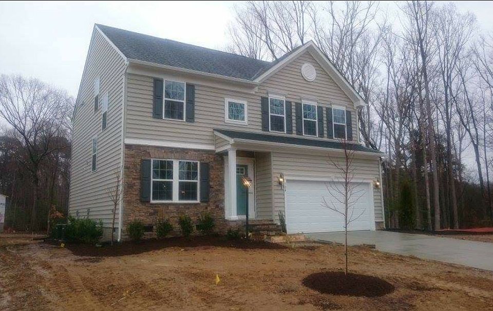 1st image of 104 Willet Way
