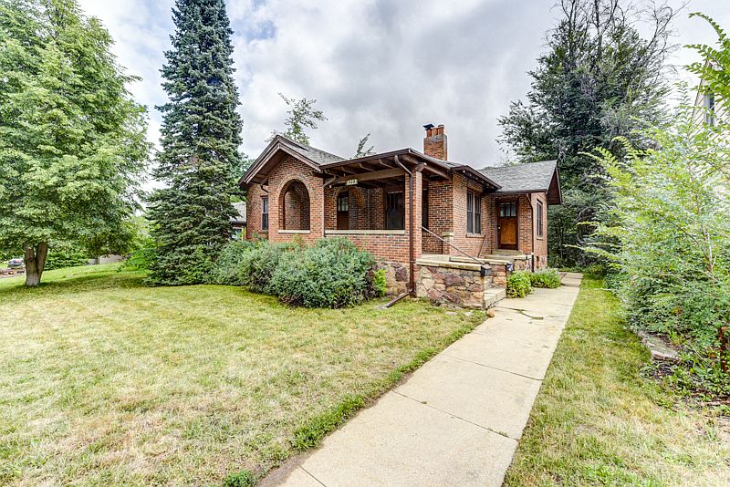 928 9th Street Exterior