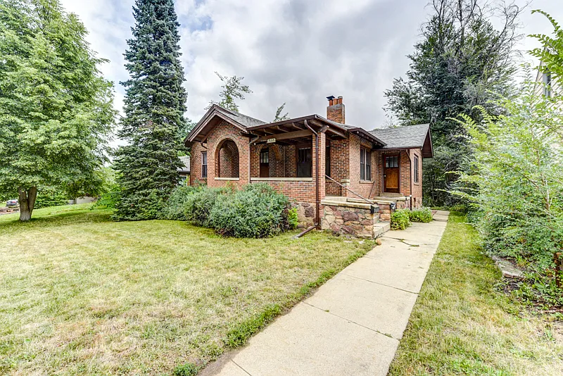 928 9th Street Exterior