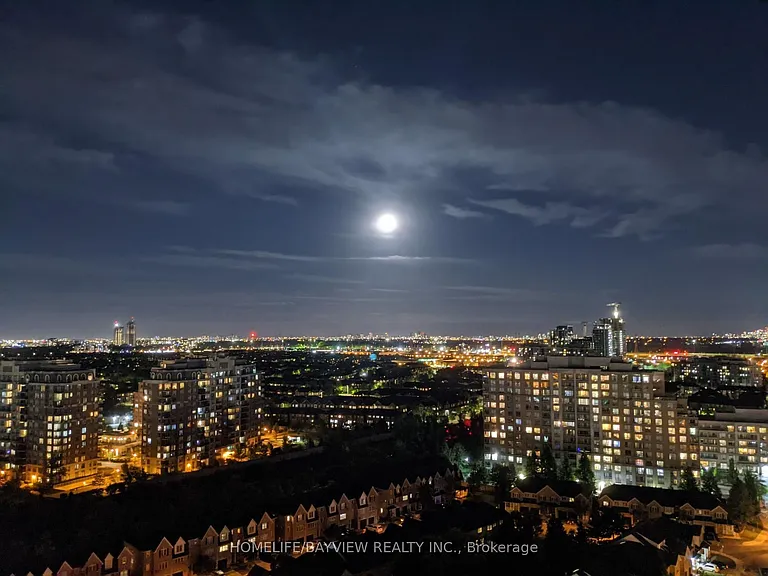 9205 Yonge St #1705 — Photo 8