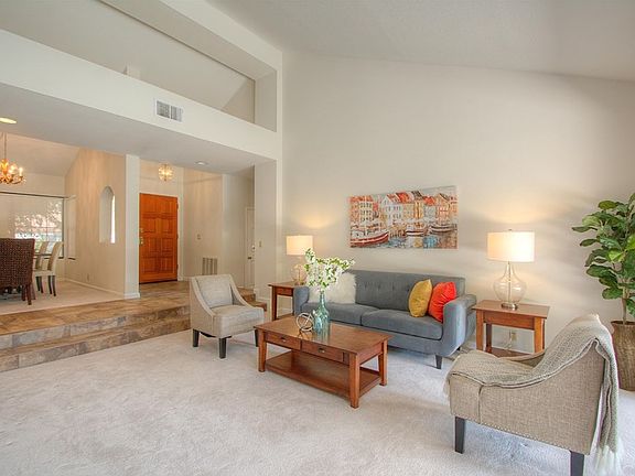 2nd image of 985 El Mirador St