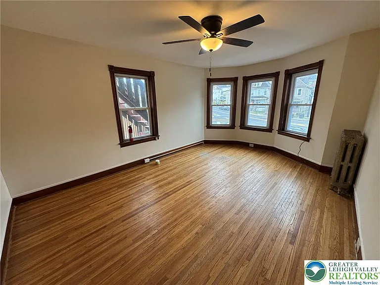 1247 Jackson St — Photo 19