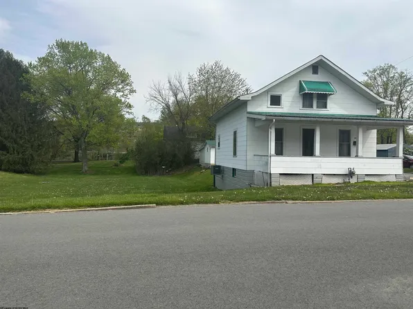 200 Beech Ave, Philippi, WV 26416