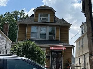 8838 Vanderveer St, Queens Village, NY