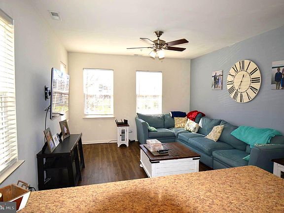 5th image of 305 Wheatley Dr