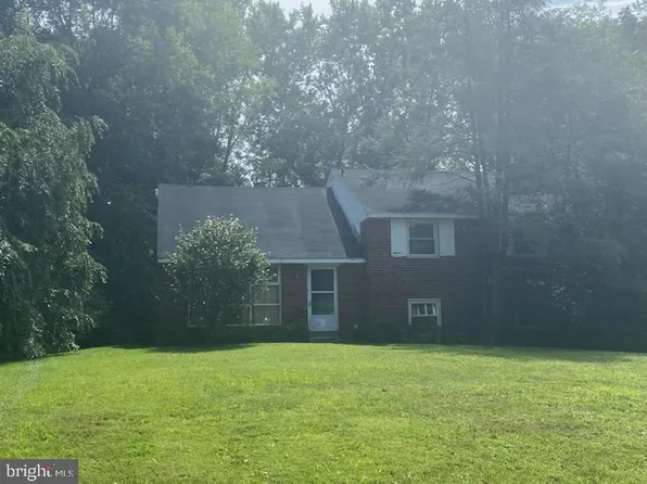 416 Sheffield Dr, Wallingford, PA 19086