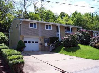 115 Fox Chase Dr, Verona, PA