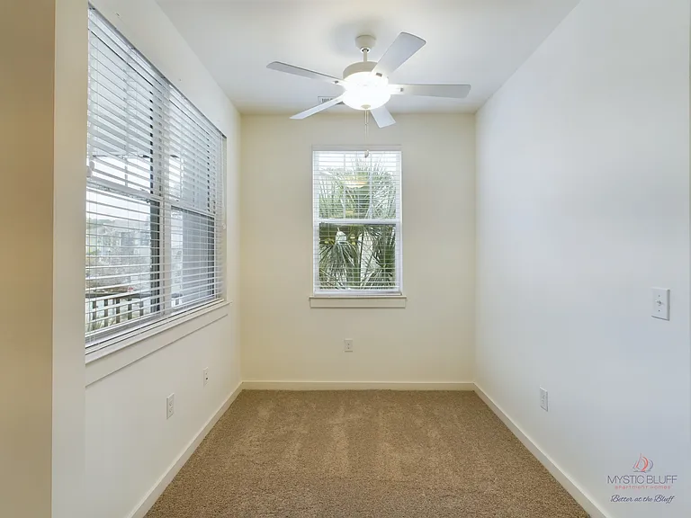 Mystic Bluff Apartments — Photo 134