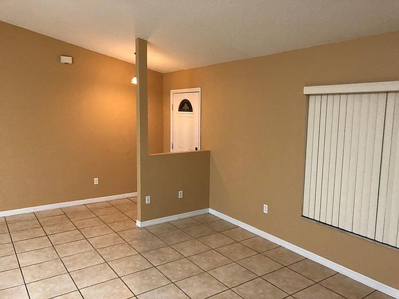 2nd image of 101 Pine Crse