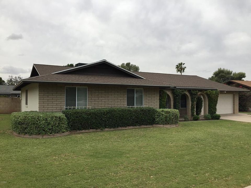 1st image of 1001 E Magdalena Dr