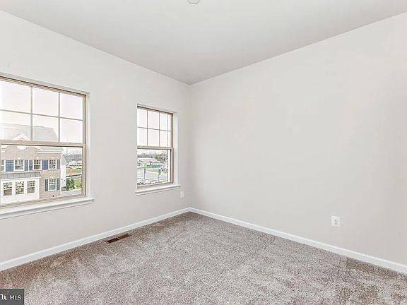 2nd image of 9304 Barnes Loop