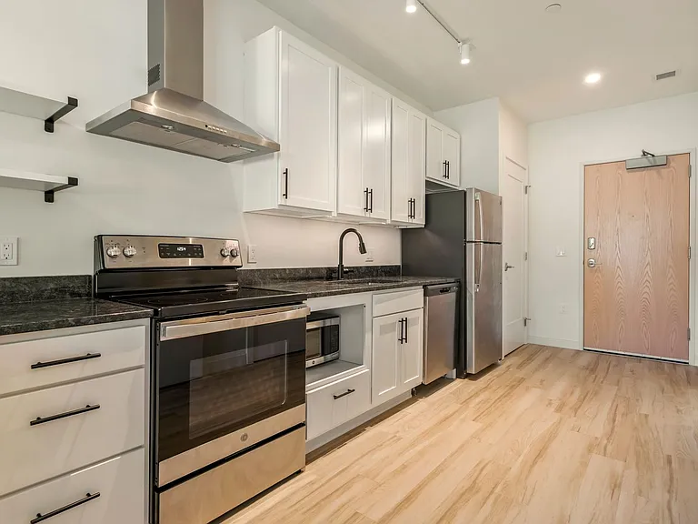 The Sandpiper Residences — Photo 17