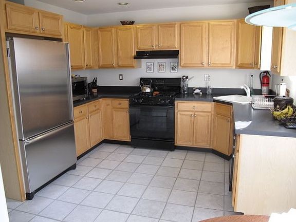 5th image of 44 Mystic Dr #44