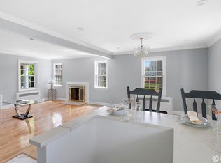 2250 Croydon Dr, Baldwin, NY 11510