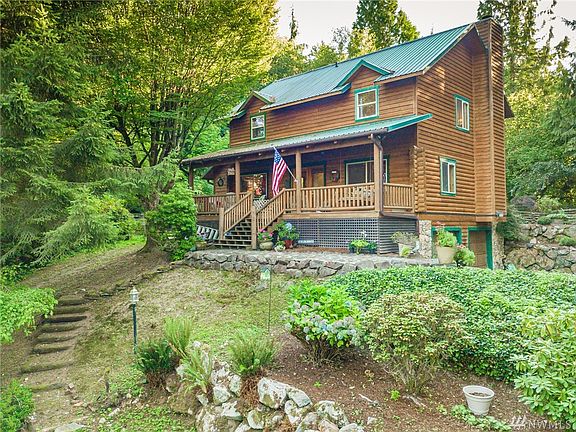 2nd image of 20325 NE 198th St