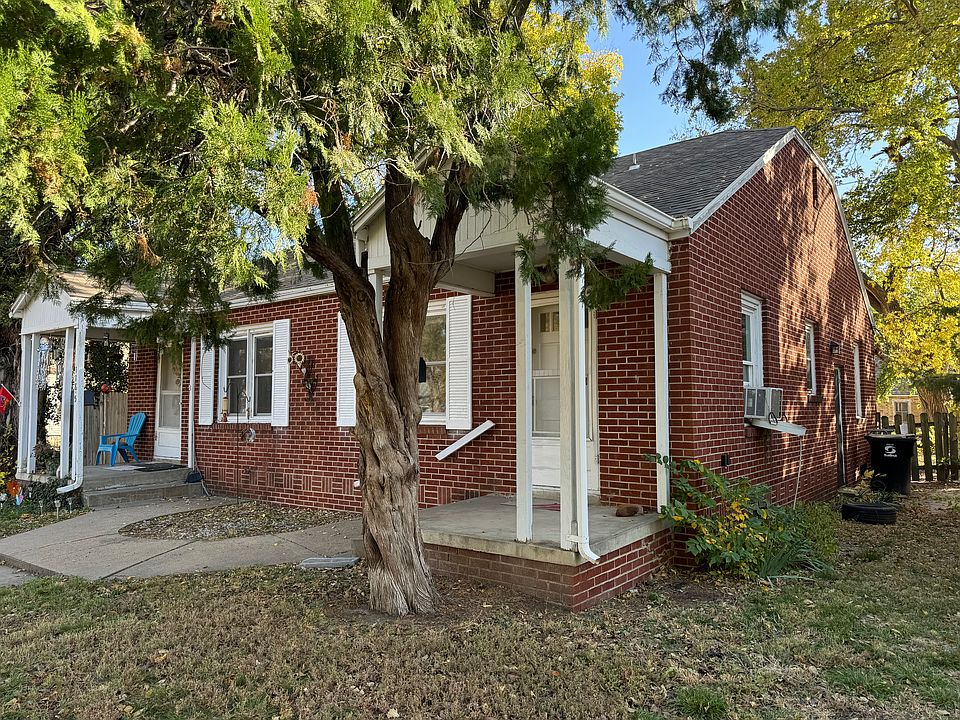 1st image of 118 E Jewell Ave