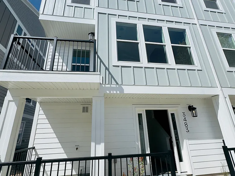 3483 S Perthshire Dr — Photo 1
