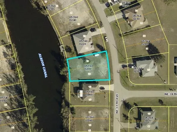 3820 NE 17th AVE, CAPE CORAL, FL 33909