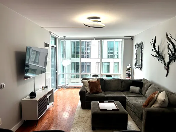 1 Shore Ln APT 706, Jersey City, NJ 07310