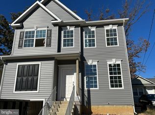 1517 Pacific Ave, Capitol Heights, MD 20743