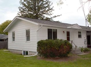 691 E Forestlawn Dr, Midland, MI 48640