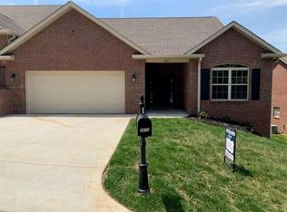 3875 Spyglass Dr, Maryville, TN 37801