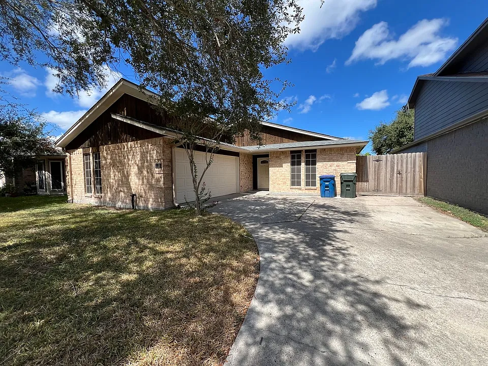 5318 Crossridge Dr