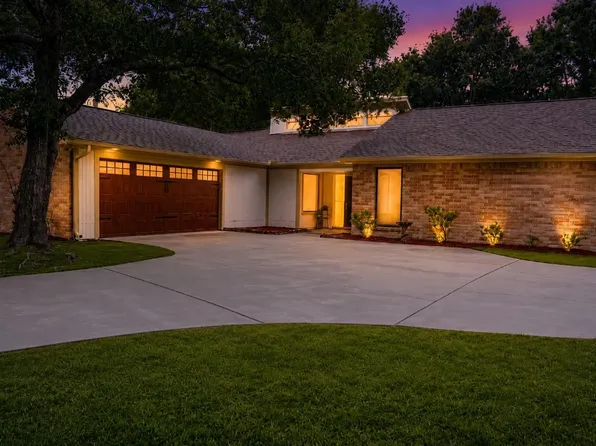 16411 Seven Waves Ct, Crosby, TX 77532