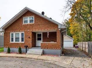 214 Channing Ct, Elgin, IL 60120