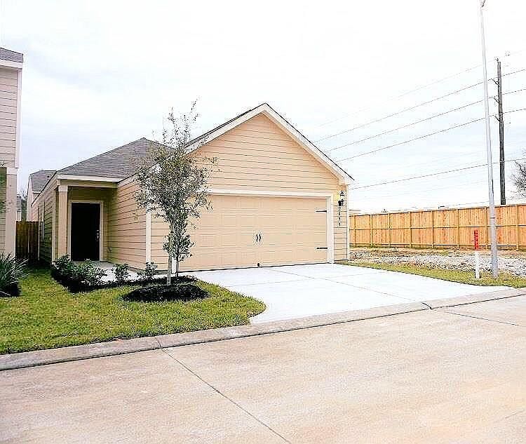 1st image of 2054 Wilde Elm Dr