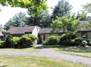 653 Heritage Vlg #A, Southbury, CT 06488