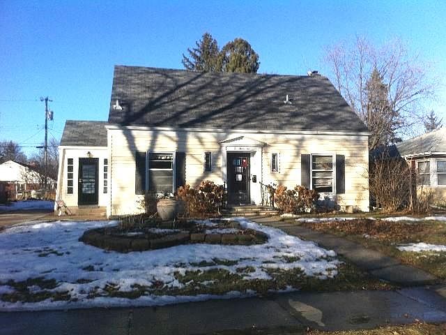1st image of 1035 Orange Ave E