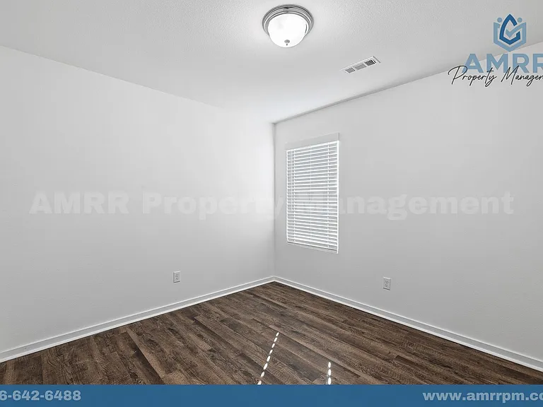 1007 SW 3rd Ave — Photo 8